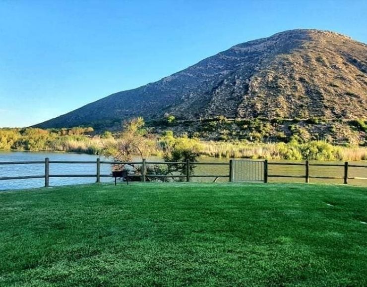 Riverside campsites in Robertson